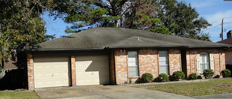1st image of 16659 La Avenida Dr