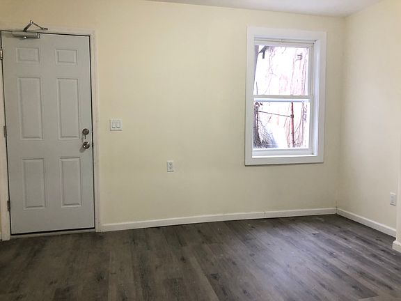3rd image of 116 Atlantic St #B1e