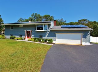 16 Kensington Dr, Howell, NJ 07731