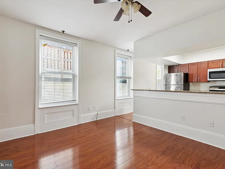 1604 Wallace St #102 — Photo 3
