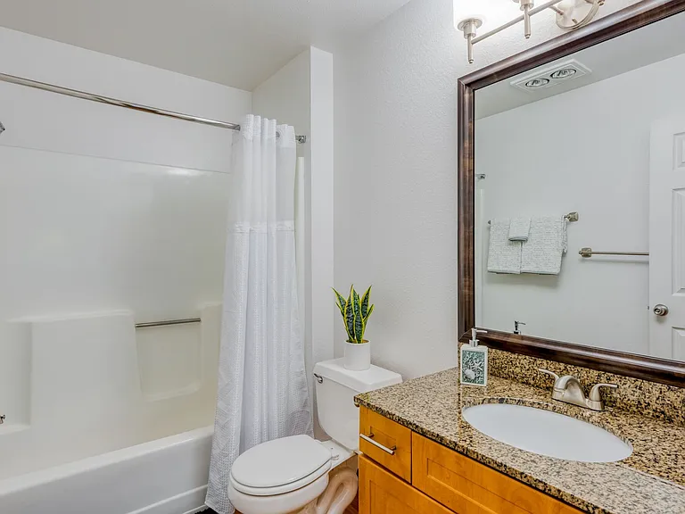 Andover Park Apartments — Photo 31