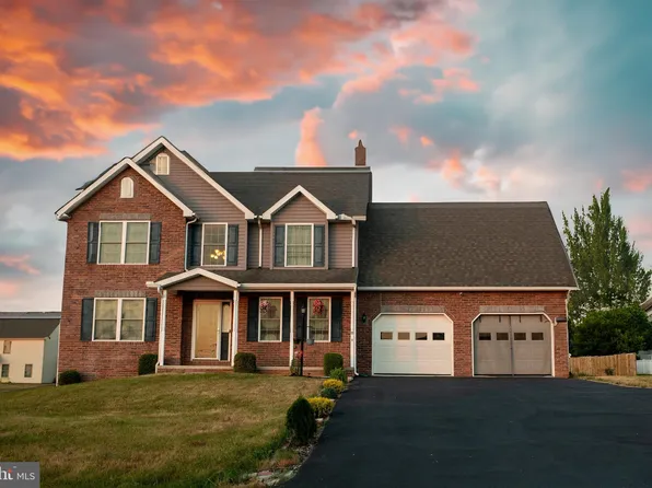 6 Osprey Way, Shippensburg, PA 17257