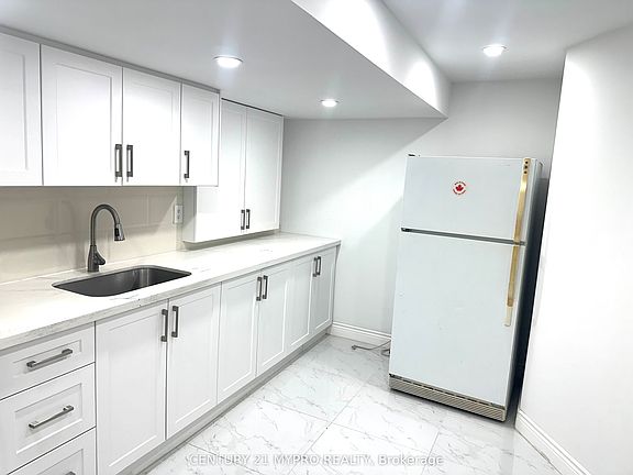 3rd image of 102 Worthing Ave