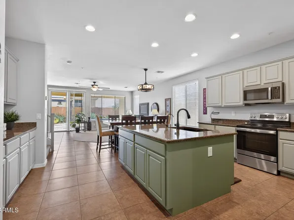 7135 W DESERT MIRAGE Drive, Peoria, AZ 85383