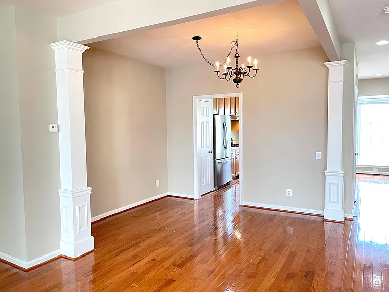 8203 Singleleaf Ln — Photo 5