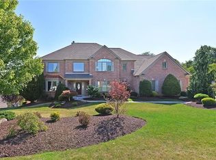 228 E Edgewood Dr, Canonsburg, PA