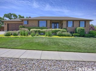 865 E Edgewood Dr, South Ogden, UT 84403