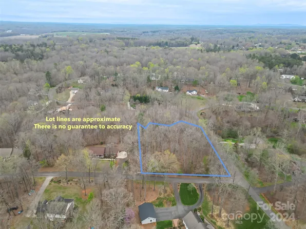 1995 Wellington Ave #12, Newton, NC 28658