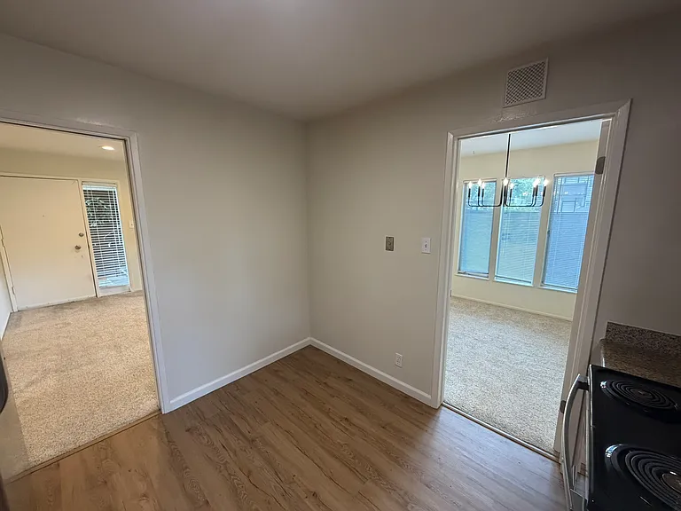 2060 Camel Ln #4 — Photo 15