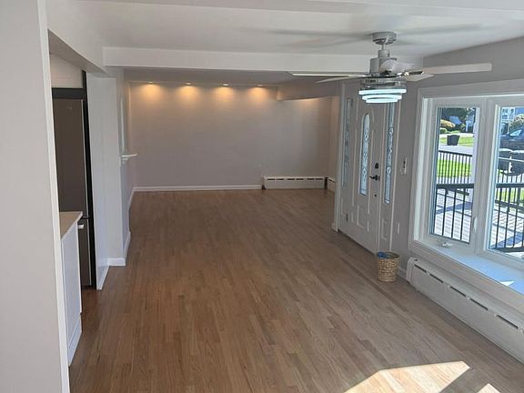 4th image of 51 Tameling Avenue