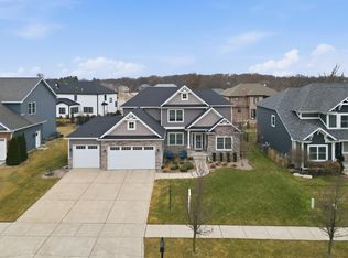 1983 Franklin Dr, Crown Point, IN 46307