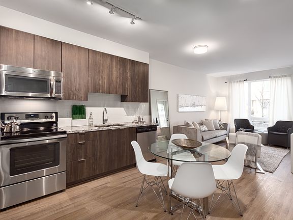 5th image of 295 Francis Way #302