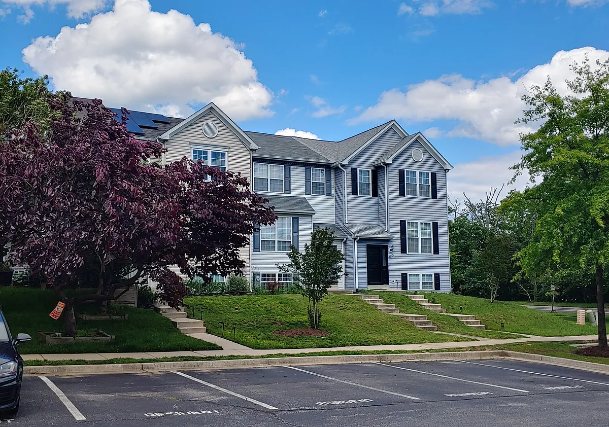 Building Photo - 2448 Winding Ridge Rd