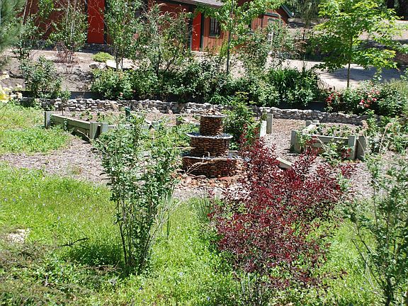 Garden with Huge Fountain