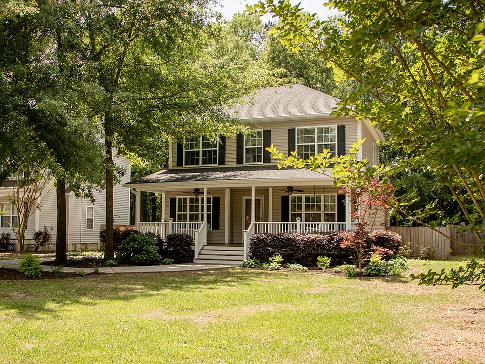 1st image of 92 Sugarplum Dr