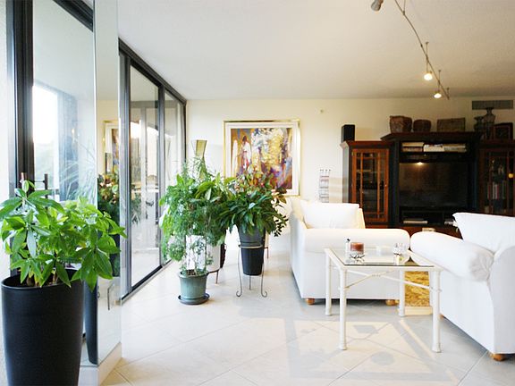 5th image of 2480 Presidential Way APT 302