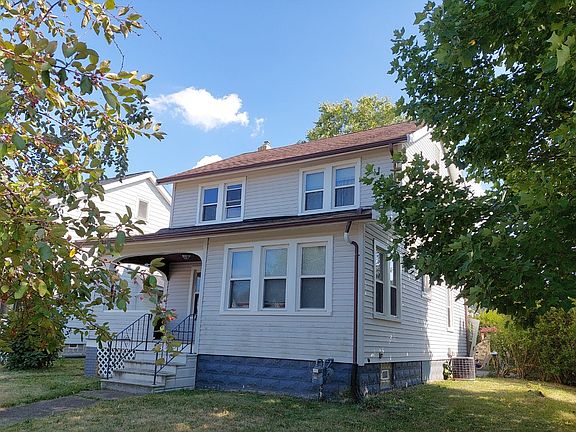2nd image of 423 W 32nd St