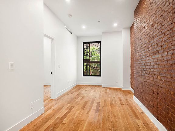 5th image of 61 W 70th St APT 2