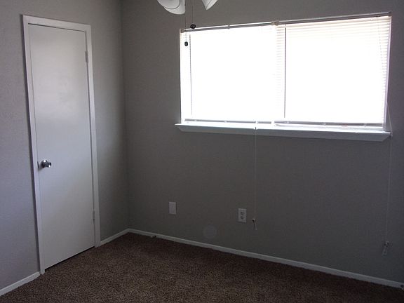 5th image of 23303 Dew Wood Ln
