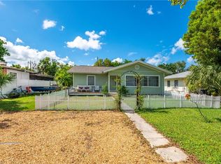 2432 Washington AVE, NAPLES, FL 34112