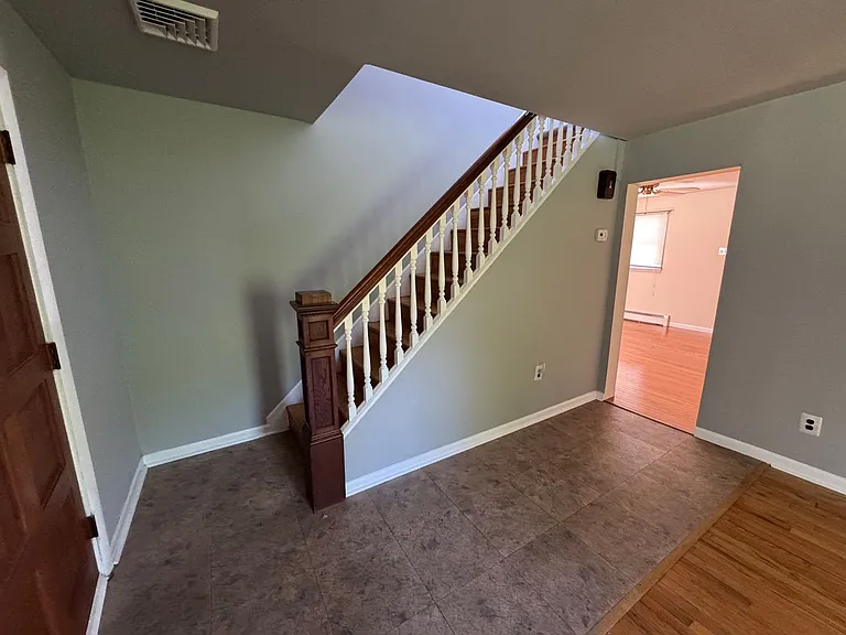 1131 Trewellyn Ave — Photo 10