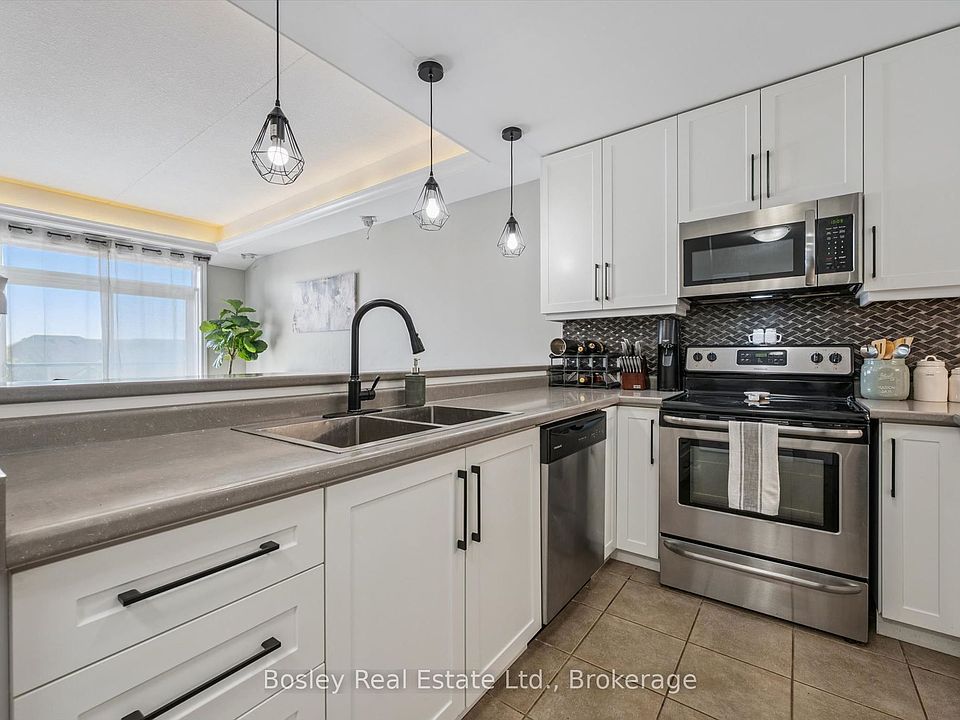 1st image of 2 Colonial Dr #314