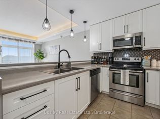 2 Colonial Dr #314, Guelph, ON N1L 0K8