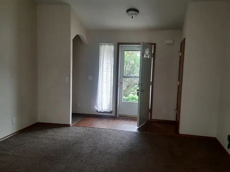 8071 N Ainsworth Dr — Photo 20
