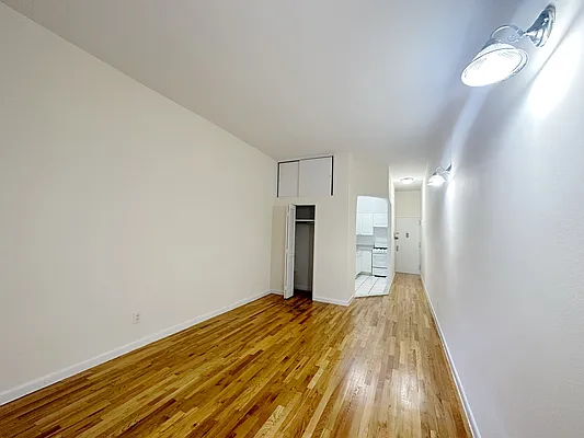 Rented by City Connections Realty | media 17