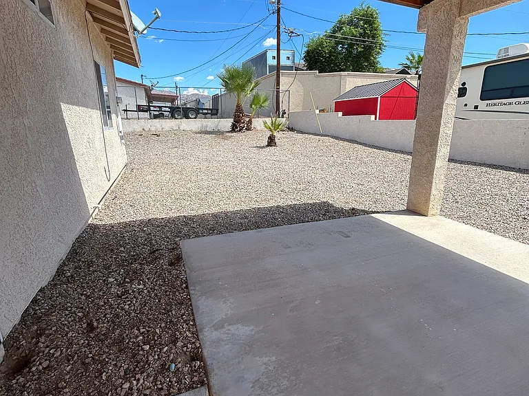 Bakyard Patio