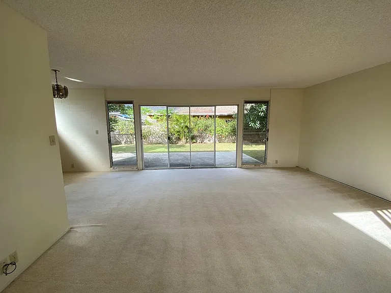 877 Maniniholo St — Photo 24