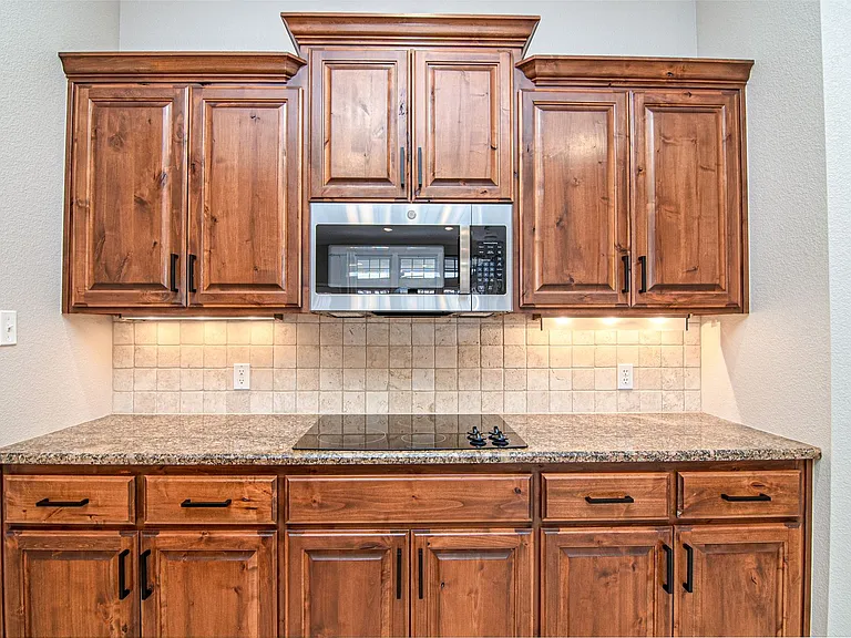 5508 La Jolla Cv — Photo 7