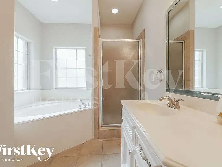 295 Cypress Dr — Photo 12