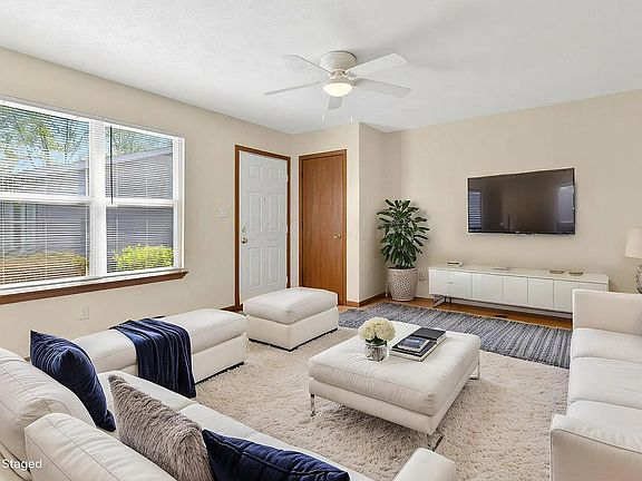 5th image of 28 & 30 Vernon Ave #28C