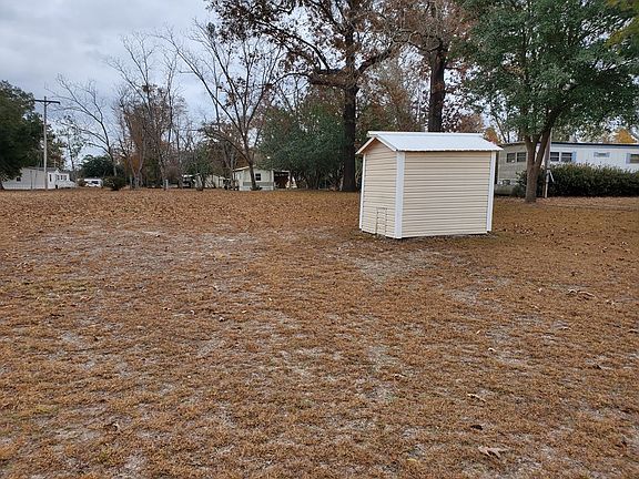 4th image of 7879 Holly Ln