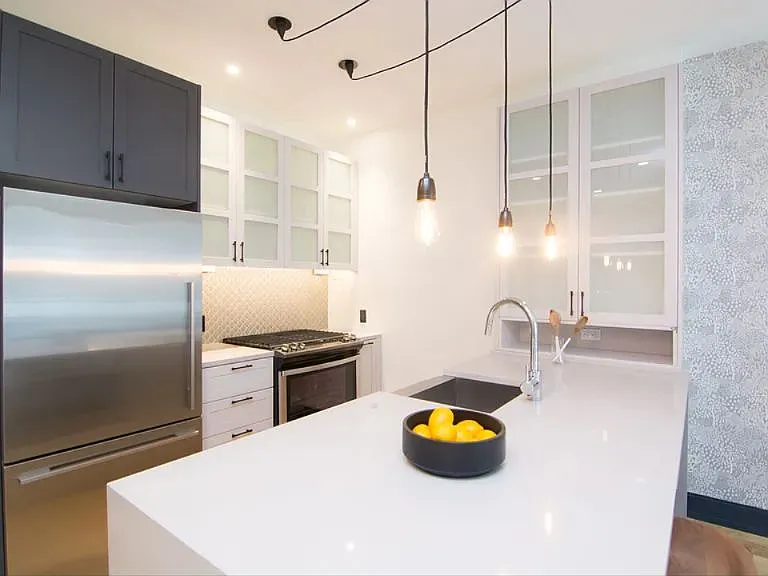 10 Montieth Street — Photo 2
