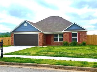 1421 Brigade Blvd, Prairie Grove, AR 72753