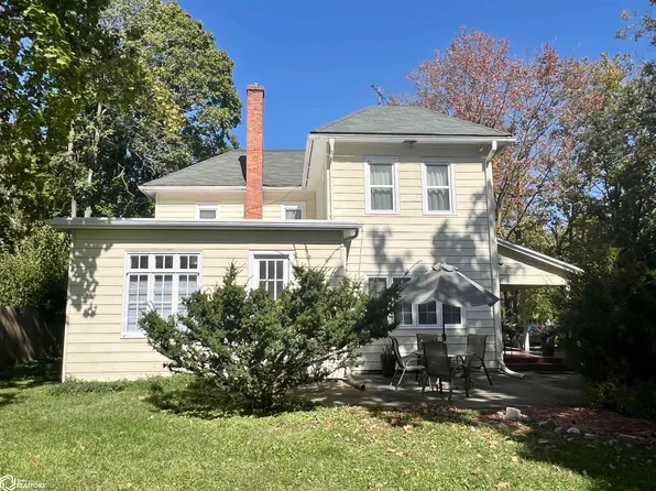 802 E Burlington Ave, Fairfield, IA 52556