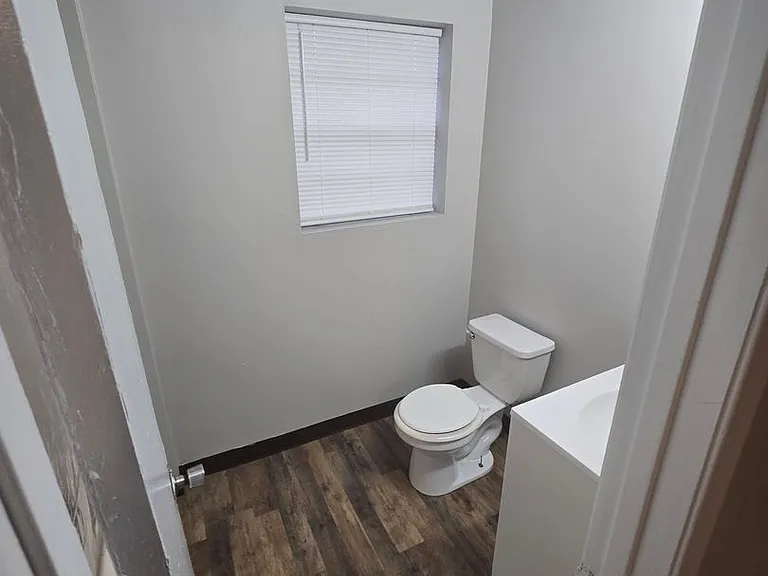 69 Lexington Dr E #1 — Photo 5