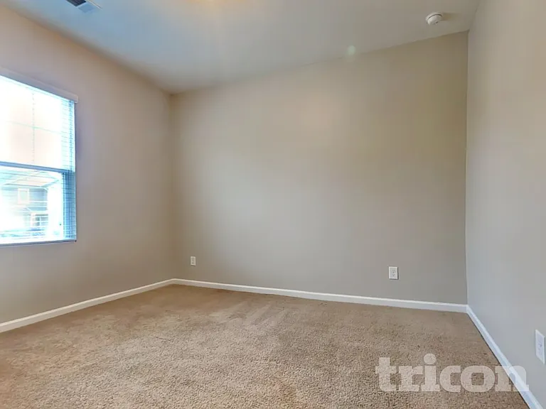 381 Alexander Ln — Photo 12