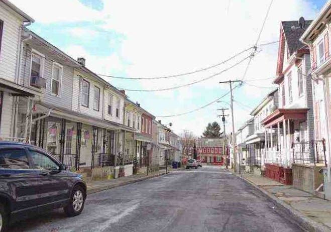 2nd image of 1306 Brandywine St