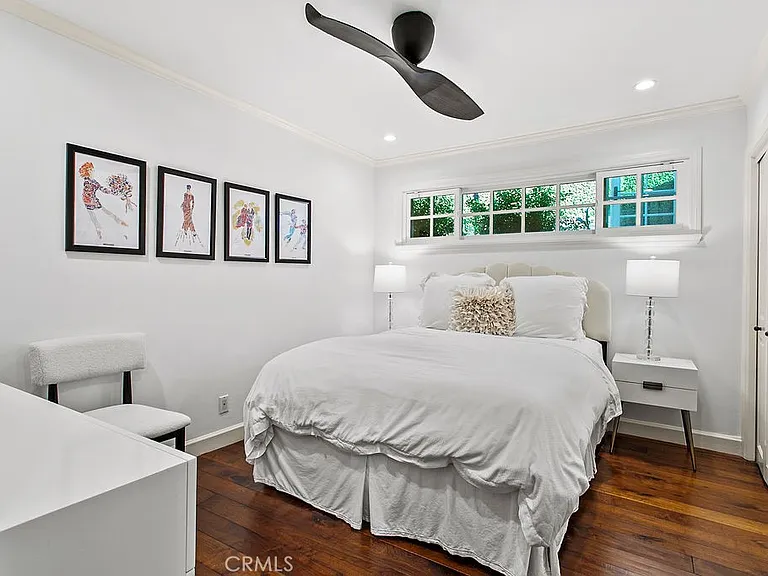 1010 Emerald Bay — Photo 46