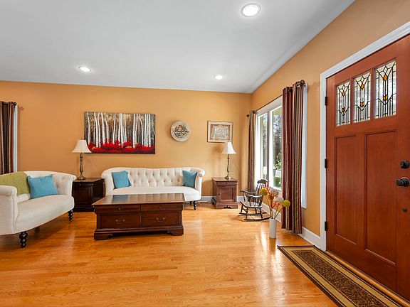 5th image of 3858 W 99th St