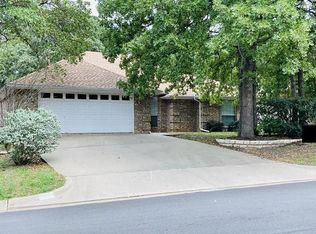 118 Camelot Dr, Weatherford, TX 76086