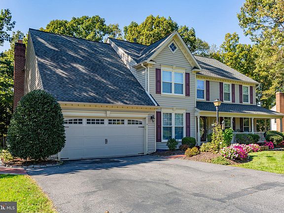 3rd image of 3 Baldwin Dr