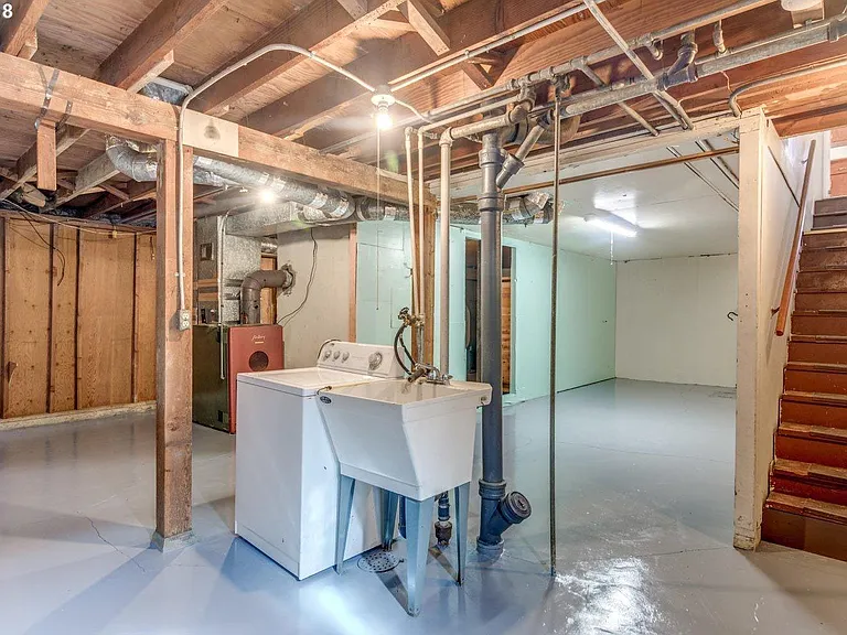 1506 N Watts St — Photo 5