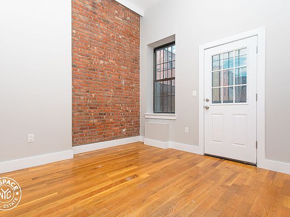 5th image of 667 Evergreen Ave APT 1R