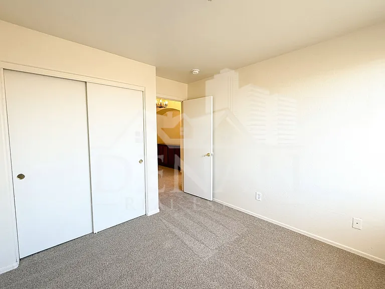 11184 W Palm Ln — Photo 16