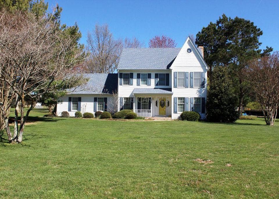 1st image of 27846 Cross Creek Dr