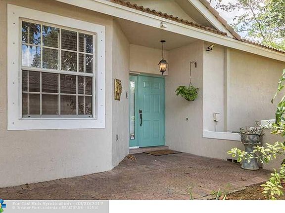2nd image of 2450 Aragon Blvd Unit 3